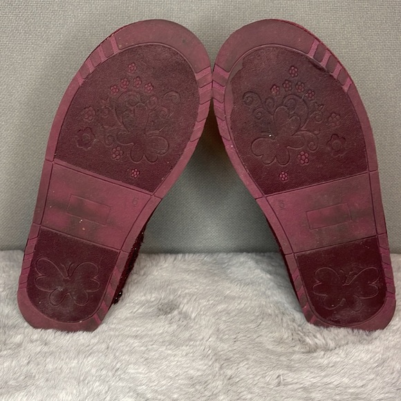 SO Mandy Girl Burgundy Sweater Boot - Picture 5 of 8